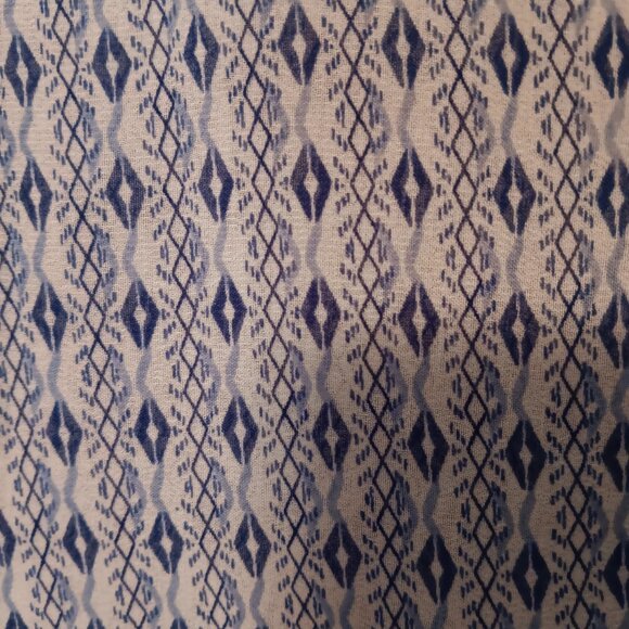 Fun 2 Fun Women's Sleeveless Blouse Size L - Picture 4 of 5